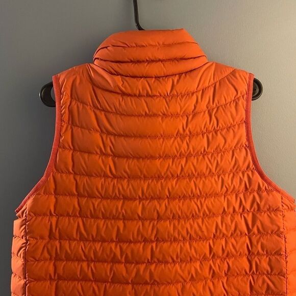 Lululemon Lightweight Vest - Picture 10 of 13